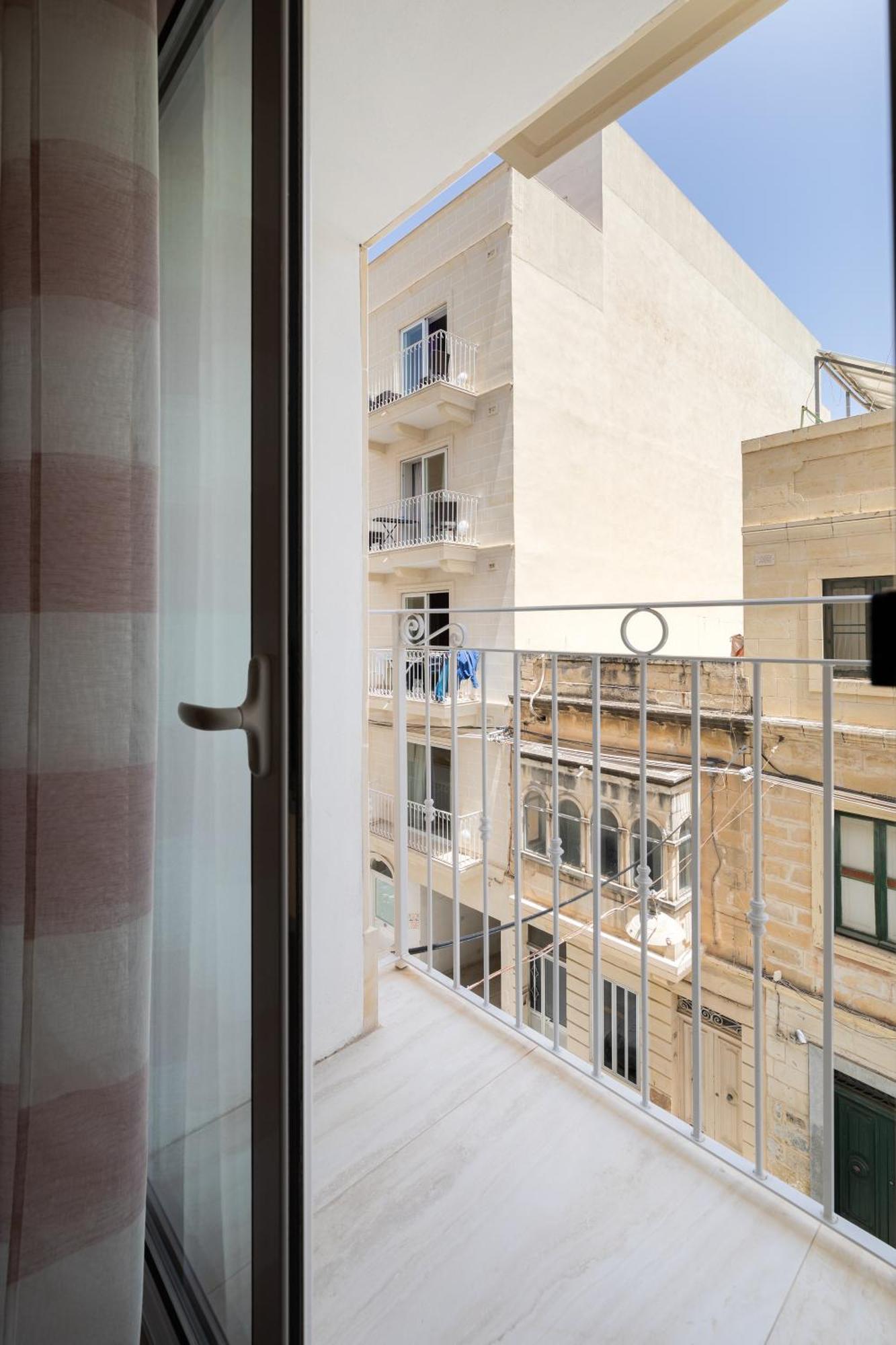 Edka Suites - Modern Sunlit 2Bd Apartments With Balconies - Close To Sliema Promenade, St Julian'S & St Georges Bay Gzira Exteriér fotografie
